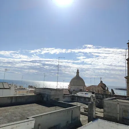 فندق مبيت وإفطار La Torre E Il Mare By Sthey 3*